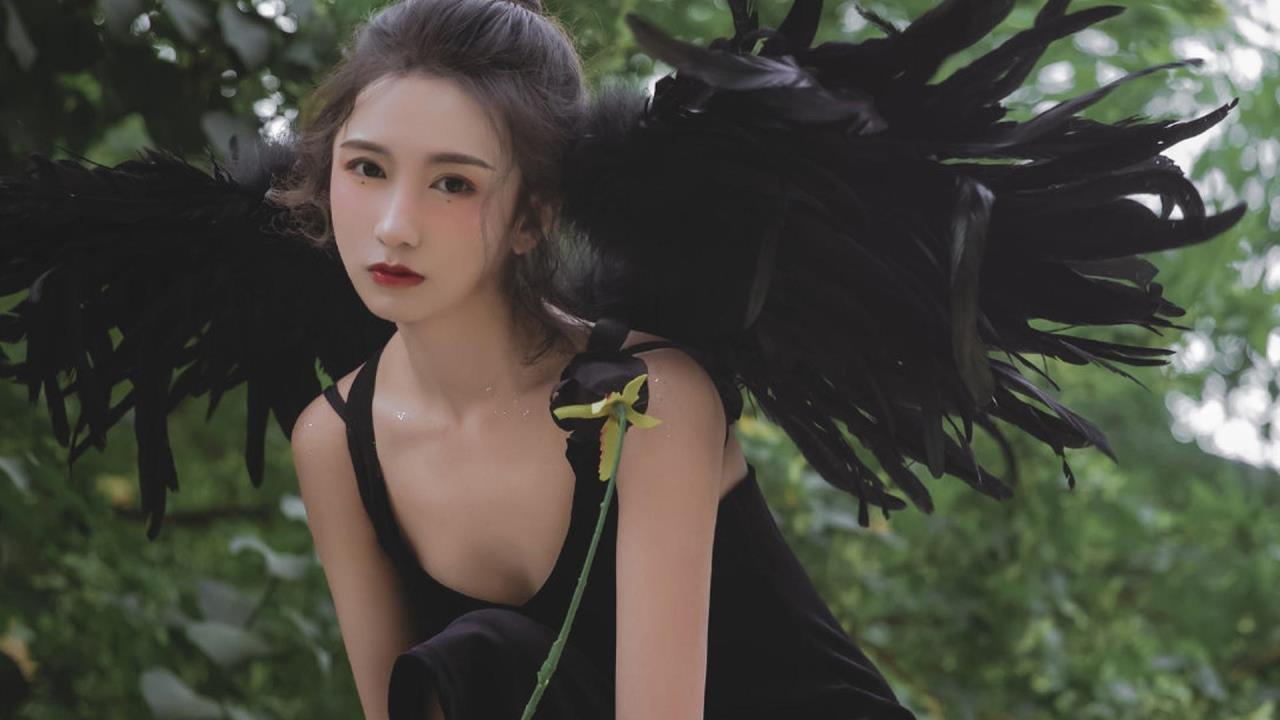 吃瓜不打烊：从明星到路人，全天候的精彩看点